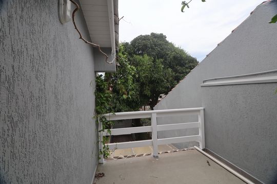 Sacada de casa à venda com 4 quartos, 285m² em Nossa Senhora das Gracas, Canoas