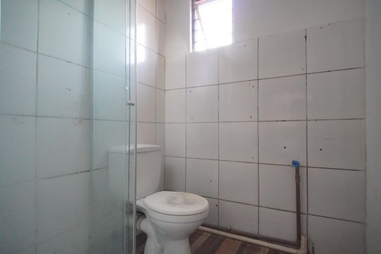 Banheiro de apartamento para alugar com 2 quartos, 44m² em São Miguel, São Leopoldo