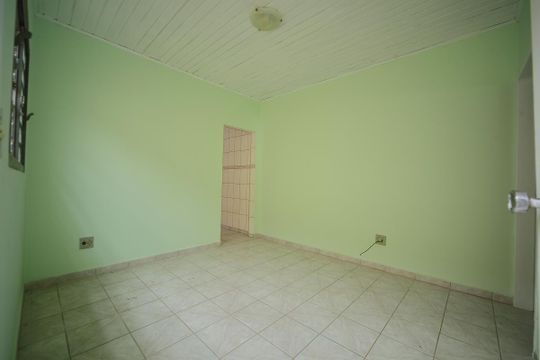 Sala de casa para alugar com 2 quartos, 110m² em Bairro dos Casa, São Bernardo do Campo