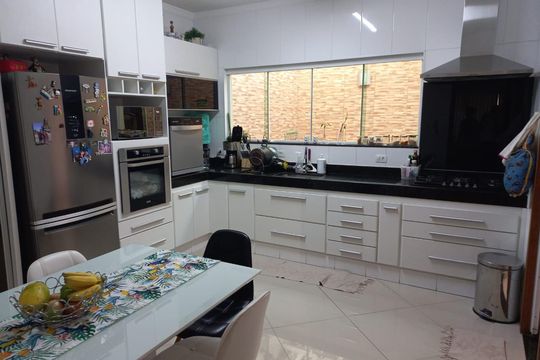 Cozinha de casa à venda com 3 quartos, 212m² em Baeta Neves, São Bernardo do Campo