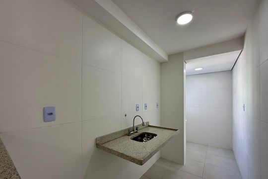 Cozinha de apartamento à venda com 2 quartos, 61m² em Santo Amaro, São Paulo
