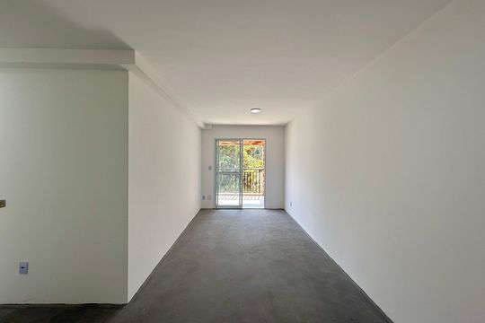 Sala de apartamento à venda com 2 quartos, 61m² em Santo Amaro, São Paulo