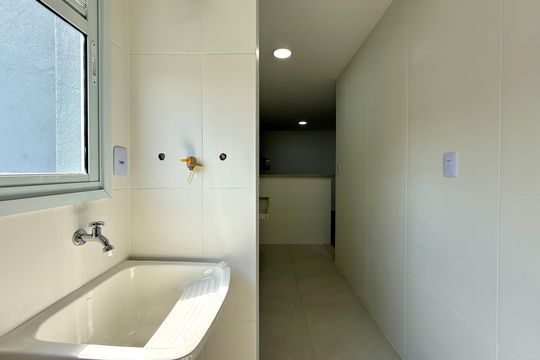 Área de Serviço de apartamento para alugar com 2 quartos, 56m² em Santo Amaro, São Paulo