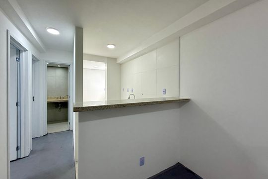 Cozinha de apartamento à venda com 2 quartos, 56m² em Santo Amaro, São Paulo