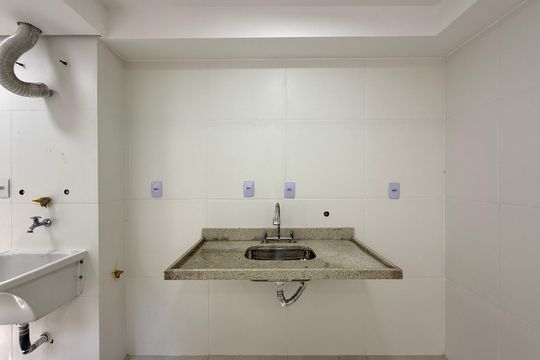 Cozinha de apartamento à venda com 1 quarto, 43m² em Santo Amaro, São Paulo