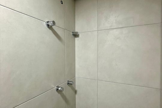 Banheiro Suíte de apartamento à venda com 1 quarto, 43m² em Santo Amaro, São Paulo