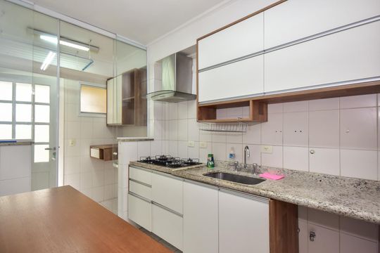 Cozinha de casa de condomínio para alugar com 4 quartos, 200m² em Jardim Ampliacao, São Paulo