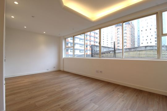 Sala de apartamento à venda com 3 quartos, 106m² em moema, São Paulo