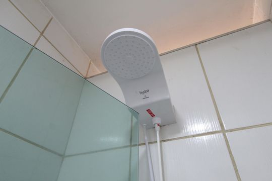 Banheiro Social 2 de casa de condomínio à venda com 2 quartos, 79m² em Castelo, Belo Horizonte