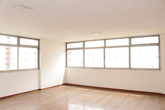 Apartamento à venda com 3 quartos, 248m² em Santa Cecilia, São Paulo