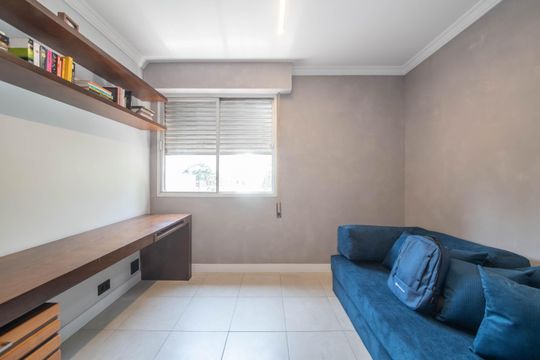 Quarto 1 de apartamento à venda com 2 quartos, 110m² em Jardim das Acacias, São Paulo