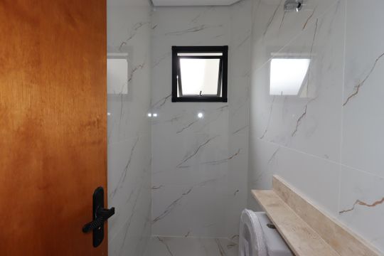 Lavabo de casa à venda com 4 quartos, 200m² em Vila Curuçá, Santo André