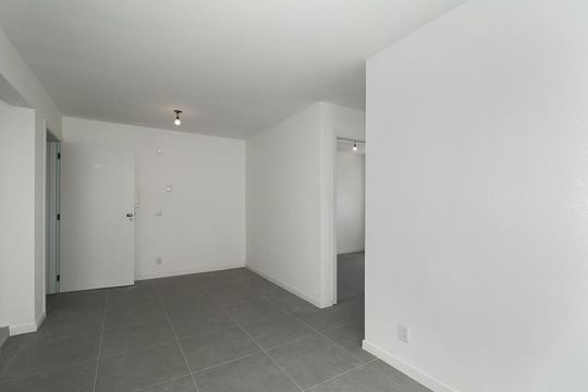 Sala de apartamento para alugar com 2 quartos, 60m² em Jardim Sabará, Porto Alegre