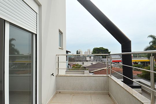 Suíte 1 Sacada de casa à venda com 3 quartos, 220m² em Jardim Sabará, Porto Alegre