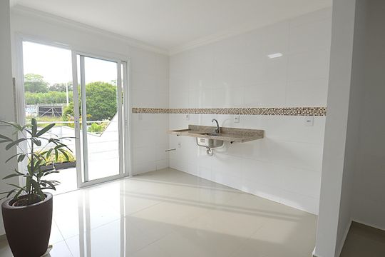 Cozinha de casa à venda com 3 quartos, 220m² em Jardim Sabará, Porto Alegre