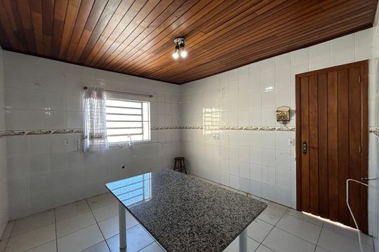 Cozinha de casa para alugar com 7 quartos, 210m² em Cristo Rei, São Leopoldo