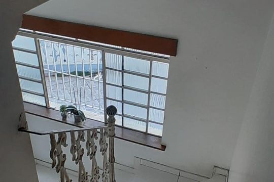 Escada de casa à venda com 3 quartos, 134m² em Jardim Monte Azul, São Paulo