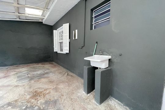 Área de Serviço de casa à venda com 2 quartos, 250m² em Vila Albano, São Paulo