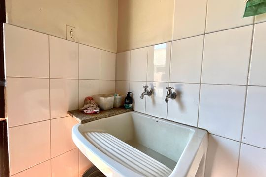 Área de Serviço de casa para alugar com 3 quartos, 250m² em Indianópolis, São Paulo