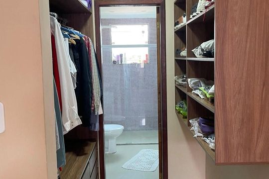 Closet da suíte de casa de condomínio à venda com 4 quartos, 120m² em Recreio dos Bandeirantes, Rio de Janeiro