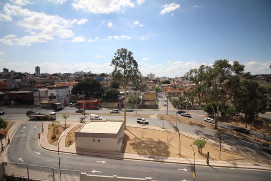 Vista  de apartamento à venda com 2 quartos, 60m² em Jk, Contagem