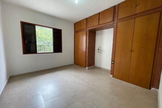 Quarto 1 de casa para alugar com 2 quartos, 80m² em Vila Antonio, São Paulo