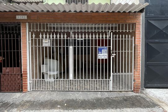 Fachada de casa para alugar com 2 quartos, 80m² em Vila Antonio, São Paulo