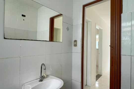 Banheiro Social de apartamento à venda com 2 quartos, 62m² em Vila Madalena, São Paulo