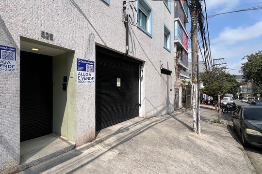 Fachada de apartamento à venda com 2 quartos, 62m² em Vila Madalena, São Paulo