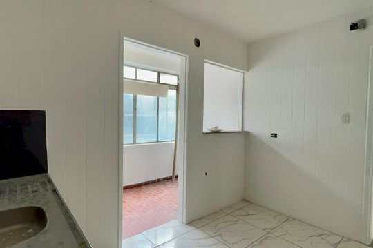 Cozinha de apartamento à venda com 2 quartos, 62m² em Vila Madalena, São Paulo
