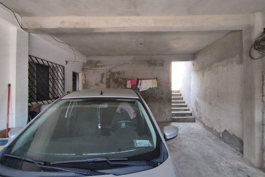 Garagem de casa à venda com 10 quartos, 373m² em Jardim Botucatu, São Paulo