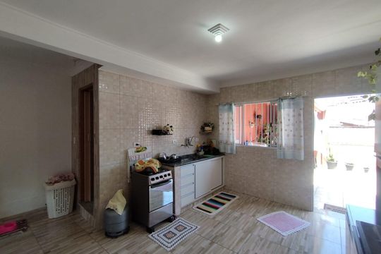 Casa à venda com 10 quartos, 373m² em Jardim Botucatu, São Paulo