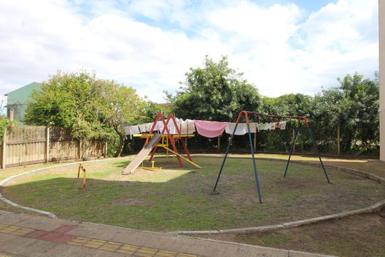 Área comum - Playground de apartamento à venda com 2 quartos, 48m² em Fátima, Canoas