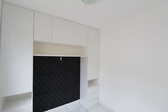 Quarto 1 de apartamento para alugar com 2 quartos, 46m² em Trevo, Belo Horizonte