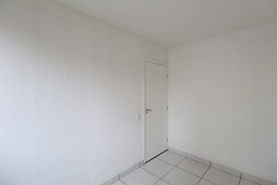 Quarto 2 de apartamento para alugar com 2 quartos, 46m² em Trevo, Belo Horizonte