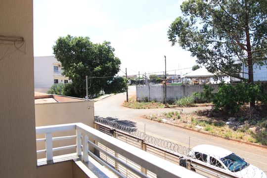 Sacada de apartamento para alugar com 2 quartos, 52m² em Setor Centro Oeste, Goiânia