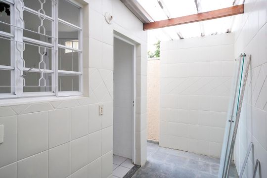 Área de serviço de casa à venda com 2 quartos, 144m² em Vila Vivaldi, São Bernardo do Campo