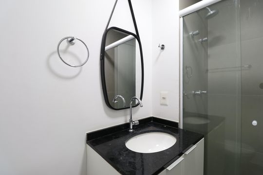 Banheiro de kitnet/studio à venda com 1 quarto, 30m² em Bom Retiro, São Paulo