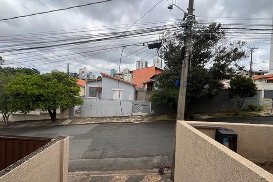 Casa à venda com 2 quartos, 230m² em Taquaral, Campinas