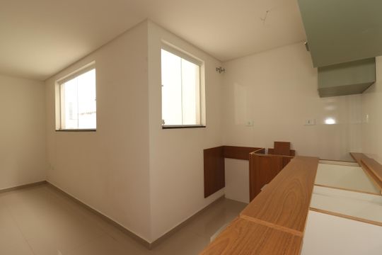Cozinha e Área de Serviço de apartamento à venda com 3 quartos, 62m² em Vila Lucinda, Santo André