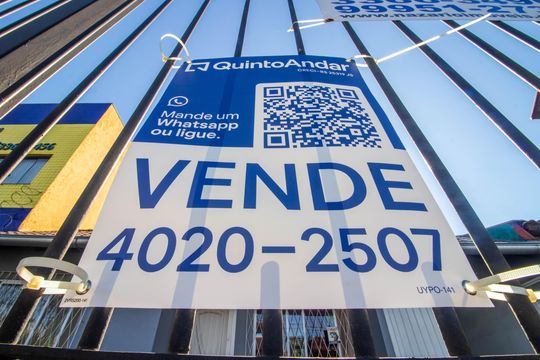 Plaquinha de casa à venda com 3 quartos, 222m² em Rubem Berta, Porto Alegre