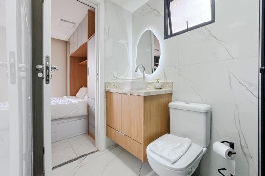 Banheiro de kitnet/studio à venda com 1 quarto, 25m² em Pinheiros, São Paulo