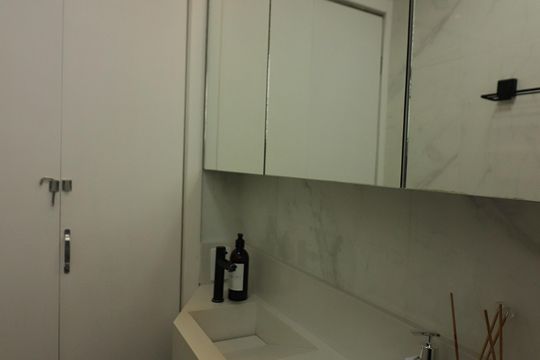 Banheiro Social de apartamento à venda com 2 quartos, 43m² em Parque Bristol, São Paulo