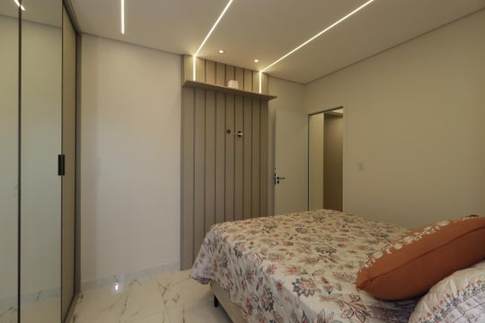 Suíte de casa à venda com 3 quartos, 220m² em Vila Camilópolis, Santo André