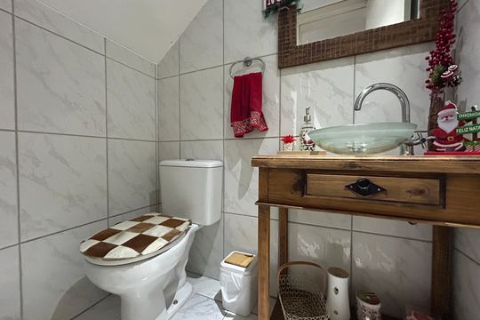 Lavabo de casa à venda com 4 quartos, 150m² em Ideal, Novo Hamburgo