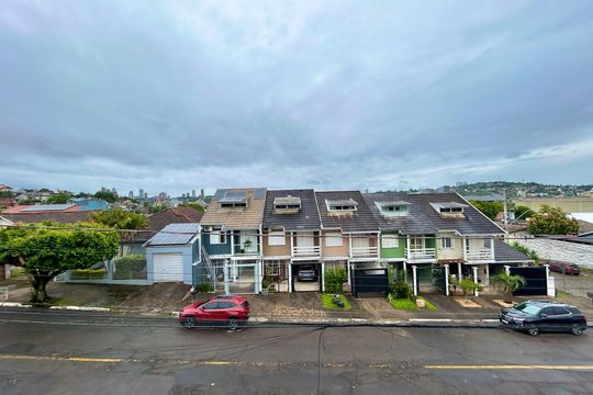 Vista de casa à venda com 4 quartos, 150m² em Ideal, Novo Hamburgo