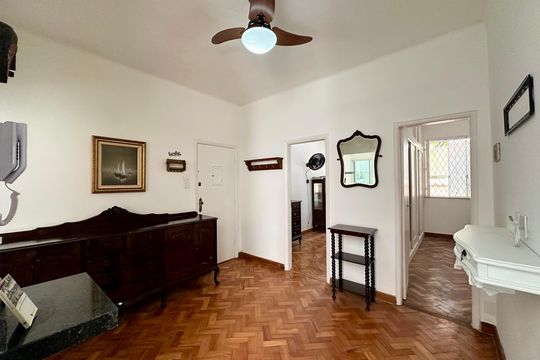 Sala de apartamento à venda com 2 quartos, 65m² em Urca, Rio de Janeiro