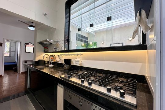 Cozinha de apartamento para alugar com 2 quartos, 65m² em Urca, Rio de Janeiro