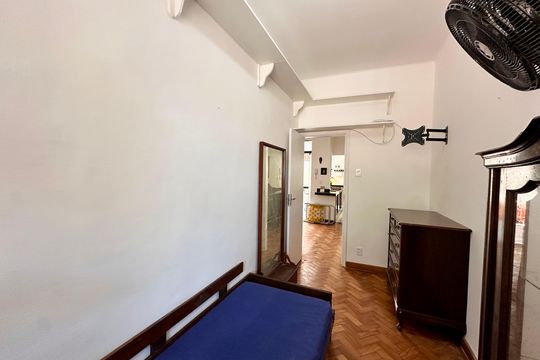 Quarto 1 de apartamento para alugar com 2 quartos, 65m² em Urca, Rio de Janeiro