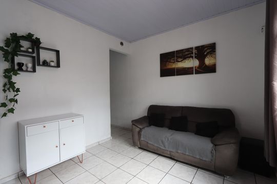 Sala de casa à venda com 3 quartos, 134m² em Vila Tolstoi, São Paulo